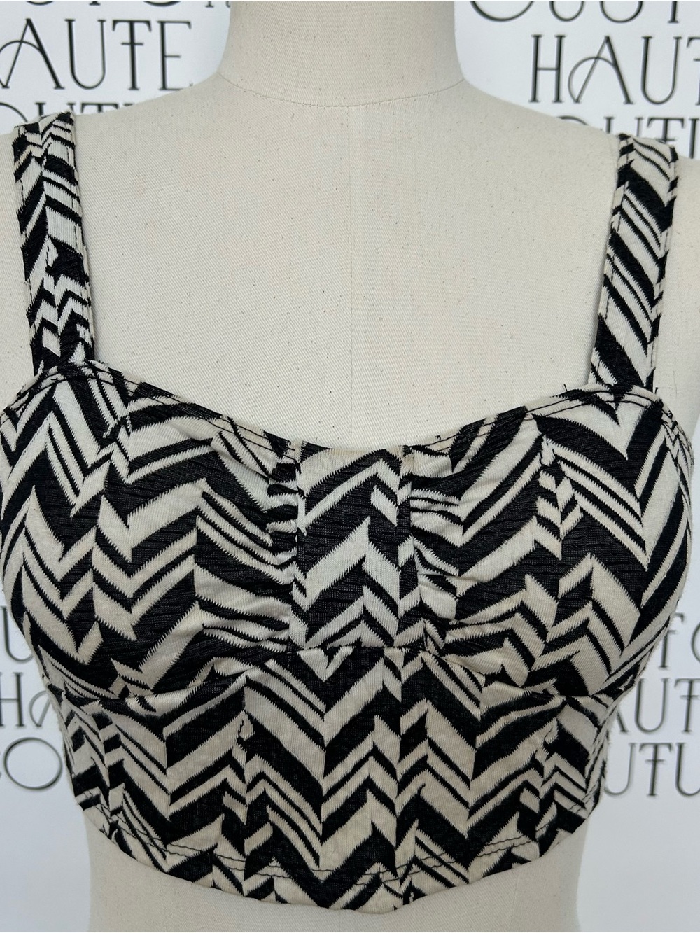 Black & Cream Geometric Crop Tank Top